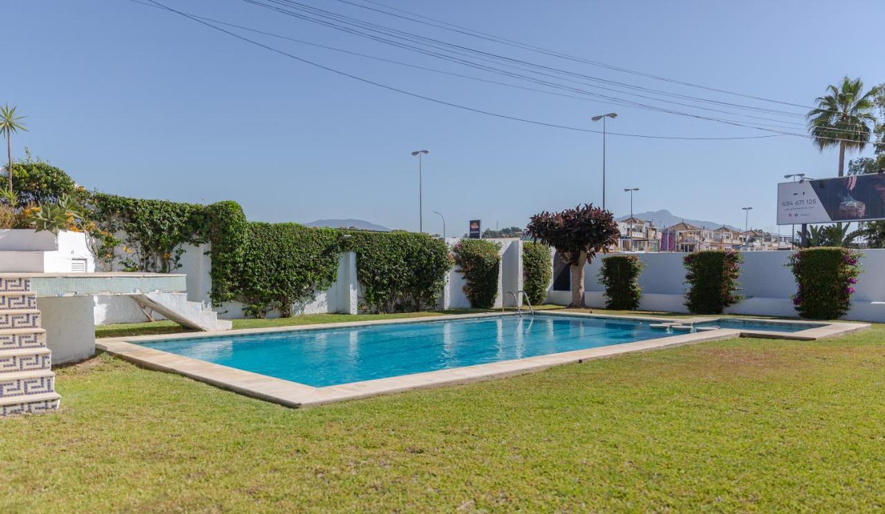 에스테포나 Casa Con Jardin Junto A La Playa 아파트 외부 사진