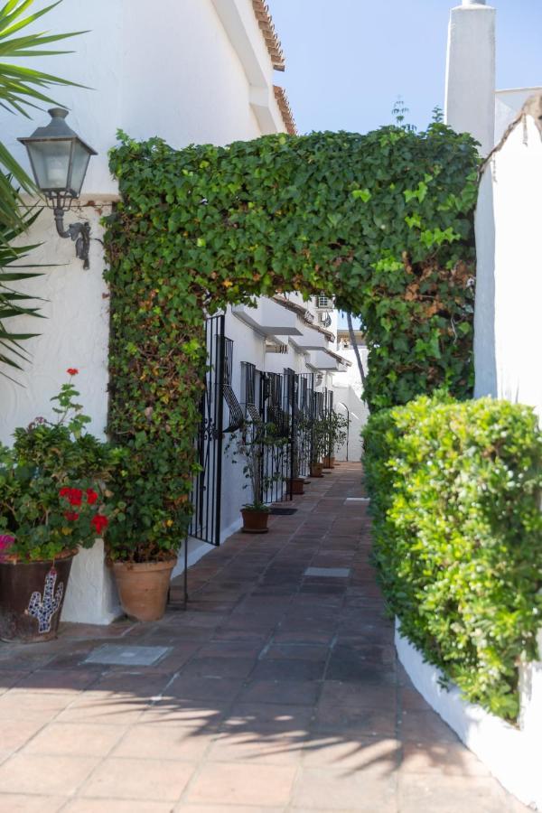 에스테포나 Casa Con Jardin Junto A La Playa 아파트 외부 사진